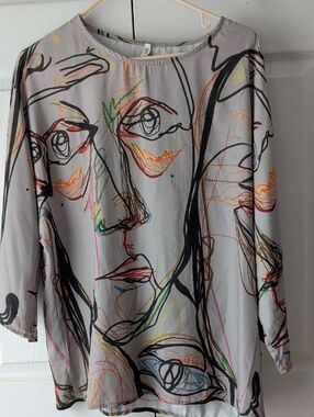 MISSLOOK Gray Blouse with Multicolor Abstract Sketch Print